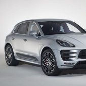PORSCHE MACAN TURBO WITH PERFORMANCE PACKAGE 2017